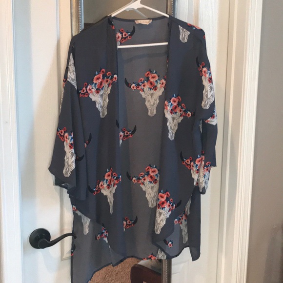 Altar'd State Tops - Cute kimono